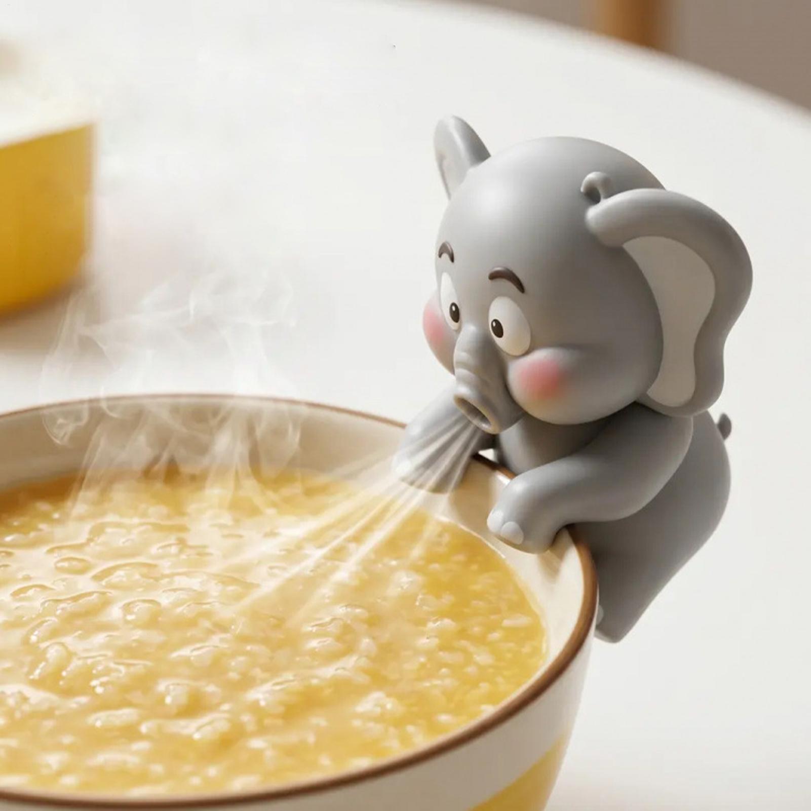 Feeding Baby Food - かわいいミニフードクーラーファン。両手が使えるので、離乳食の準備に便利。ボウルに取り付けられるクリップ式で、持ち運びも簡単。USB充電式。