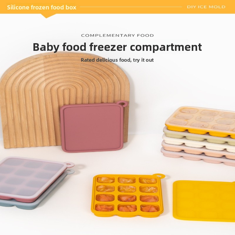 プラチナシリコン製ベビーフード冷凍トレイ 蓋付き 8/12個 - Baby Food Freezer Tray のレビューと価格