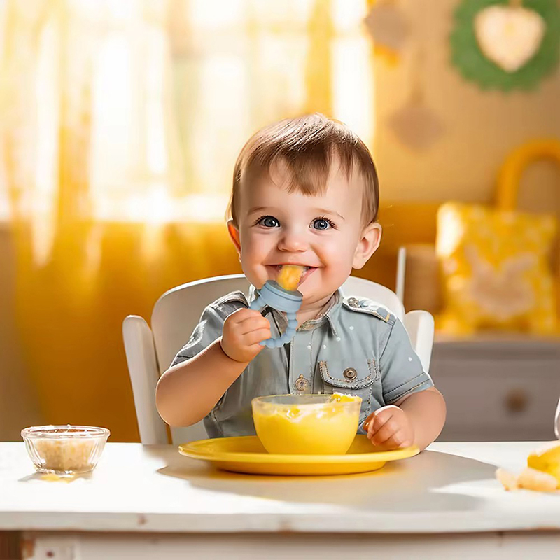 シリコン製ベビーフード冷凍トレイ（蓋付き）フルーツフードフィ - Baby Food Freezer Tray のレビューと価格