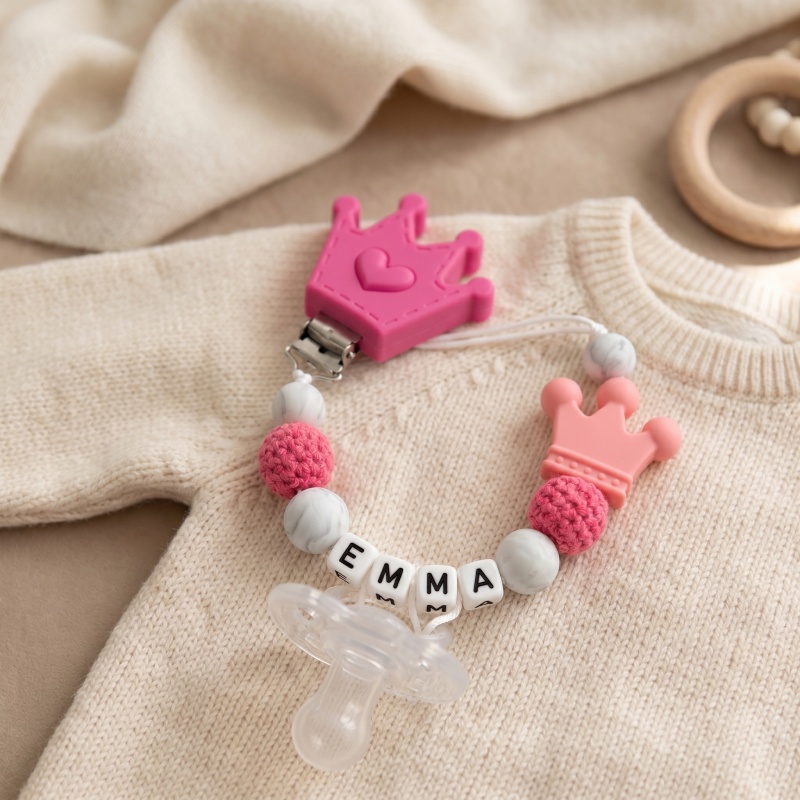 パーソナライズベビーおしゃぶりクリップ カスタムネーム シリ - Baby Food Name のレビューと価格